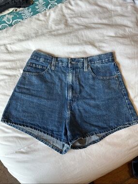Levi's High Waisted Mom Shorts Denim